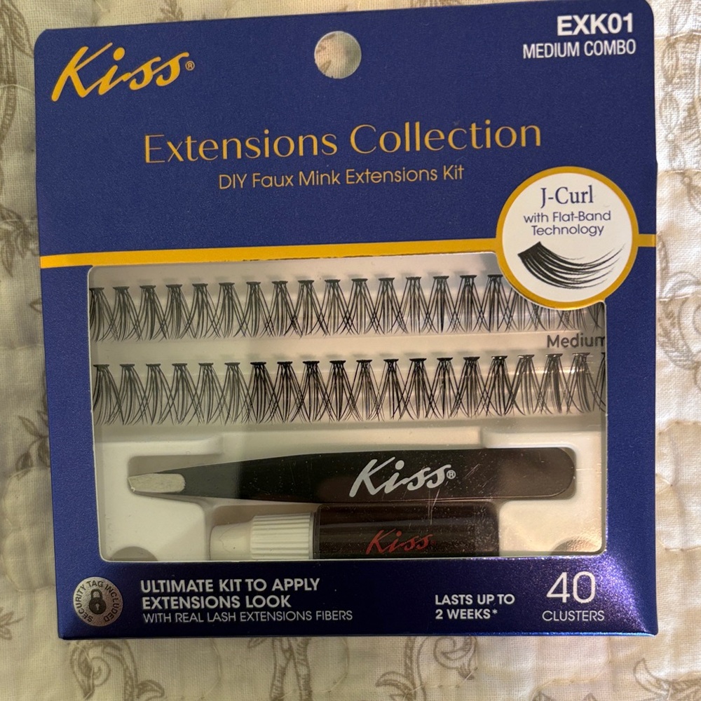 Kiss Extensions Collection DIY Kit with Black Clusters